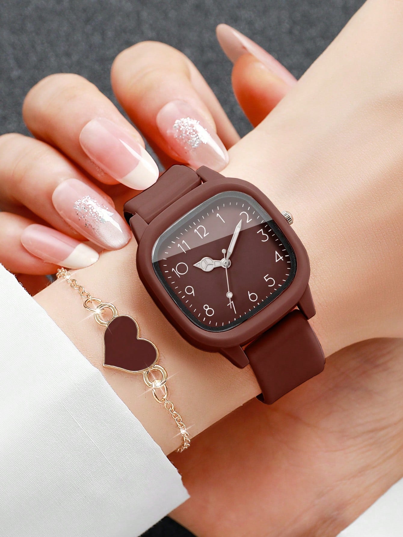 2pcs/Set Women's Silicone Watch With Square Dial & Elegant Quartz Wristwatch + Heart-Shaped Bracelet