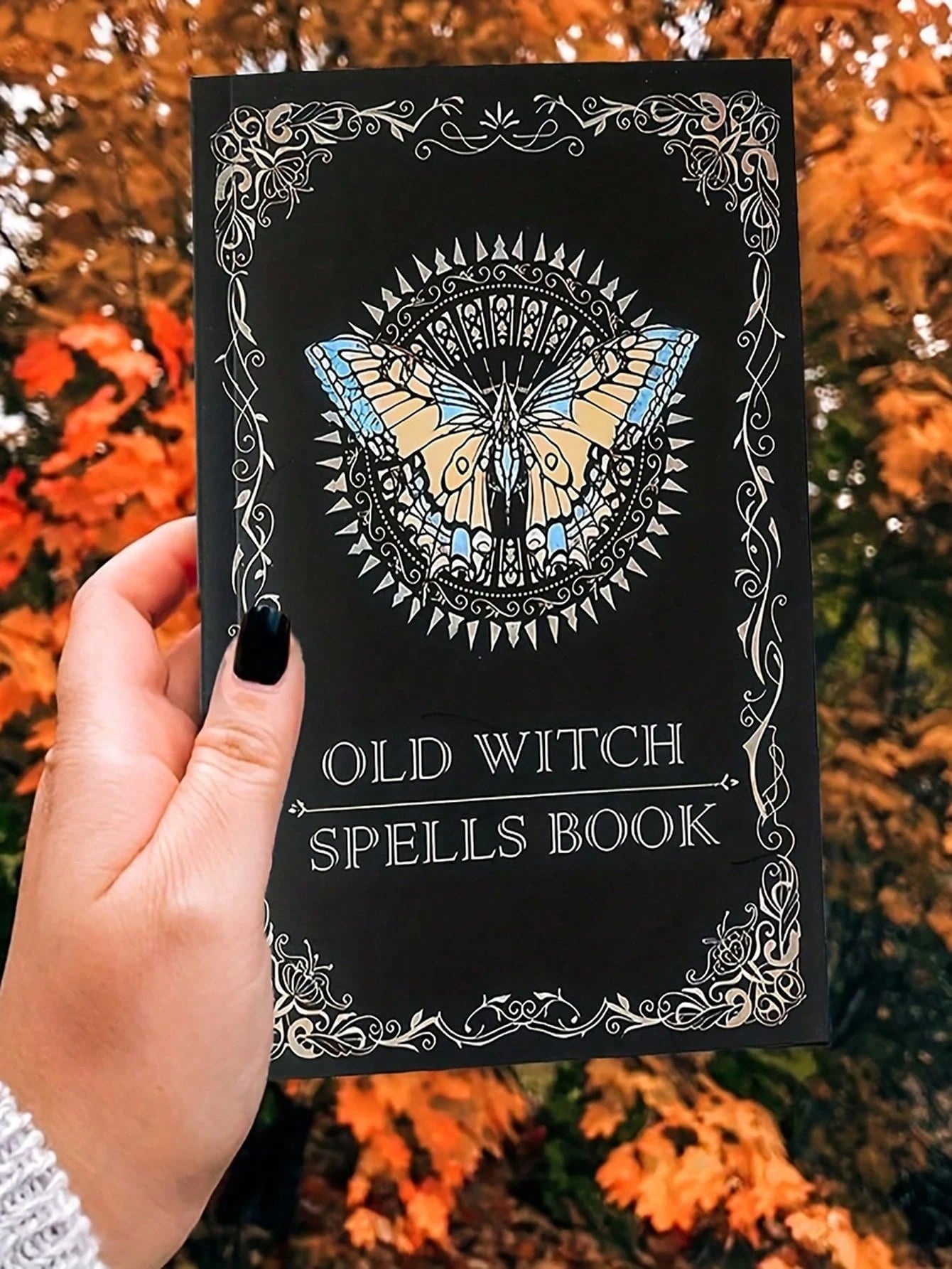 1pc "The Old Wizard's Spell Book" Written In English, Focusing On Introducing Various Magic Spells, A Valuable